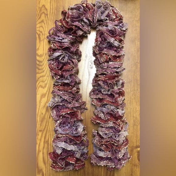Handmade Pink and Gold Ruffle Scarf NEW Perfect Gift - Picture 1 of 1
